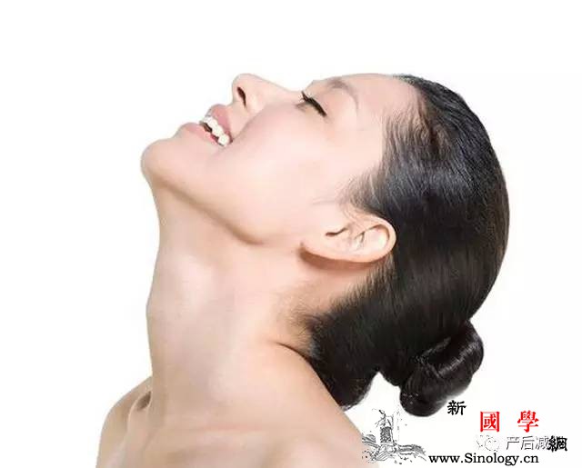 辣妈产后“局部减肥”小妙招_哑铃-产后-站立-动作-