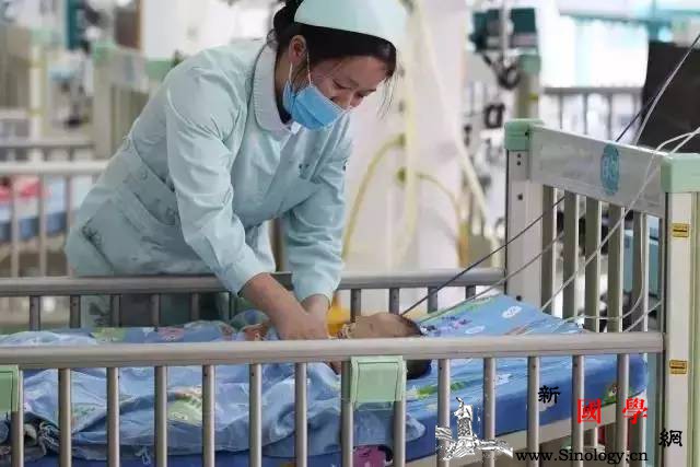 两月大女婴和父母同睡多器官功能损伤！家长务_儿童医院-湖南省-综合症-家长-