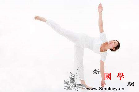 保养卵巢的瑜伽体式图每天做这5个动作让你年_卵巢-瑜伽-动作-年轻-怀孕准备