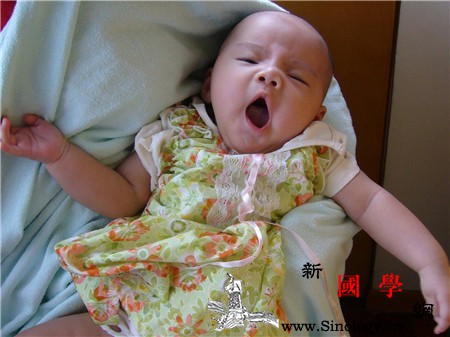 宝宝熬夜怎么调理_按压-盘腿-穴位-端坐-