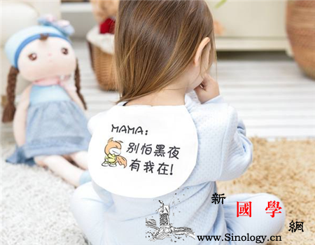 宝宝吸汗巾有用吗_痱子-纱布-出汗-背部-