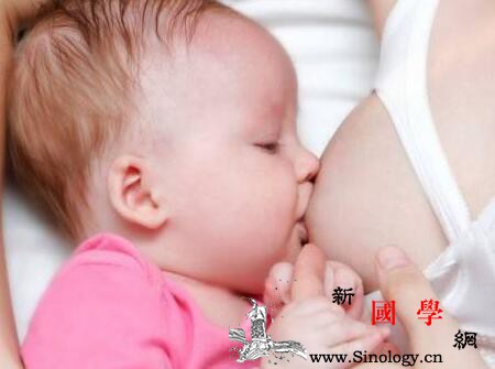 婴儿经常吐奶怎么办_喂奶-温馨提示-姿势-婴儿-