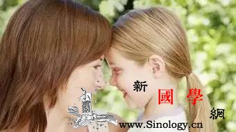 孩子问：为何他家比我家有钱？父母回答时千万要_回答-妈妈-孩子-让他-