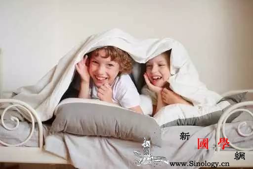 你知道宝宝的小癖好吗揭秘宝宝的“小癖好“_怪癖-妙招-东西-妈妈-