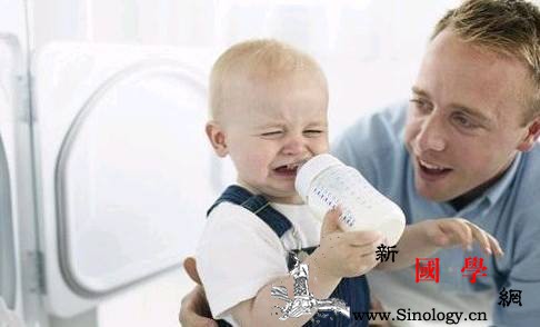 宝宝不好好吃奶怎么办？顺利度过宝宝厌奶期的六_糊状-喂奶-进餐-吃奶-