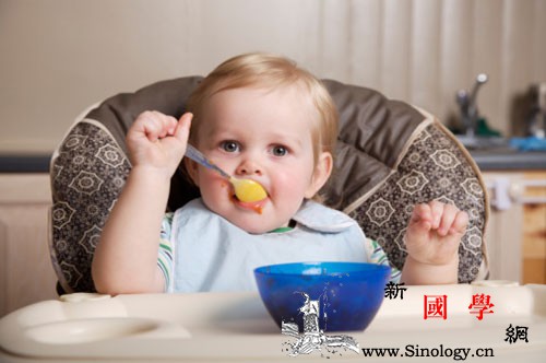 宝宝多大可以吃油孩子吃油怎么吃有讲究_乳汁-母乳-食用油-油脂-