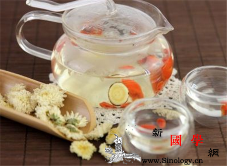 夏季煲什么茶防暑推荐几款经典防暑茶_防暑-槐花-清热解毒-竹叶-