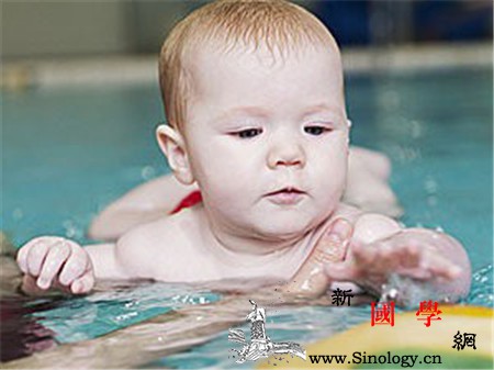 婴儿游泳可以缓解胀气吗缓解胀气还有什么方法_会对-水温-缓解-婴儿-