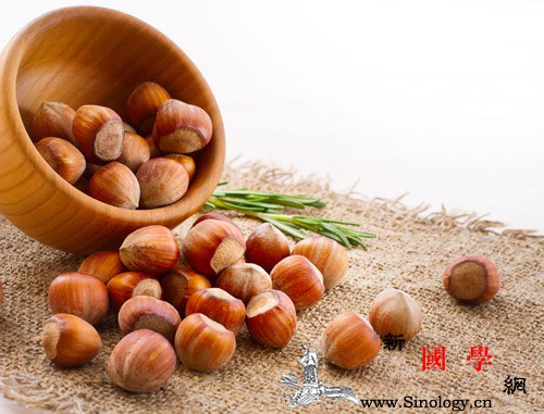 孩子吃榛子有什么好处_榛子-驱虫-明目-脂肪酸-