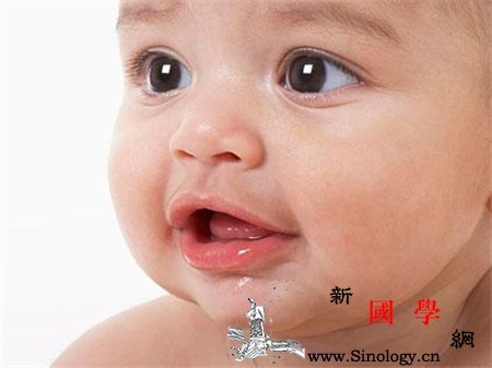宝宝流口水是缺什么吗宝宝流口水要如何护理呢_长牙-唾液腺-吮吸-牙龈-