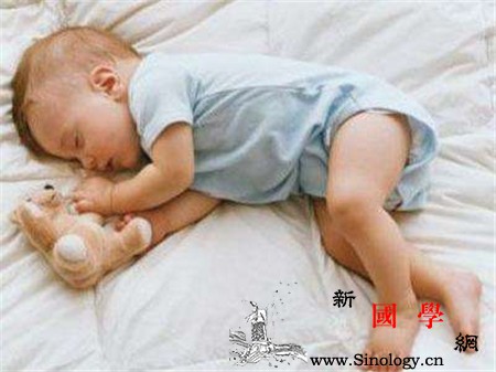 怎样让宝宝睡整觉一觉到天明一天好心情_毯子-天明-气味-至爱-