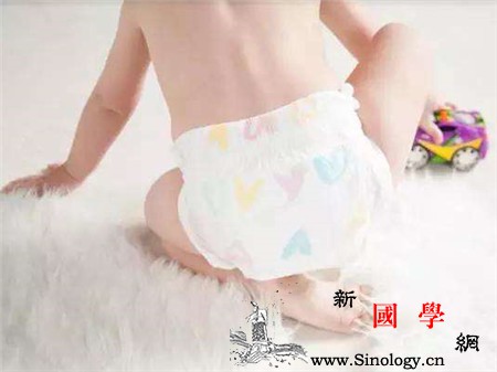 纸尿裤怎么穿不漏尿正确的穿戴步骤看这里_侧边-尺寸-宝宝-纸尿裤-