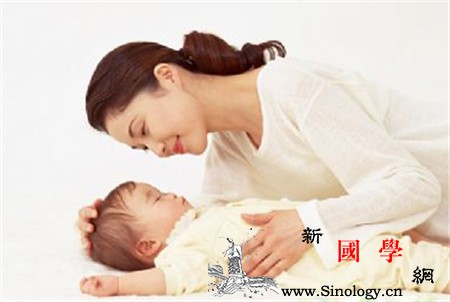 怎样给婴儿抚触既有助于宝宝发育又能增加亲子_长牙-节拍-脸部-亲子-