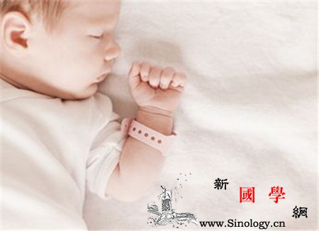 宝宝头睡偏了能恢复吗长大后头会不会自动变圆_头盖骨-会不会-后头-矫正-