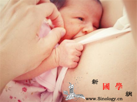 刚出生婴儿吃多少毫升奶刚出生的宝宝应该尽量_吮吸-喂奶-乳汁-母乳-