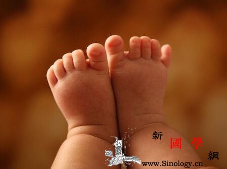 宝宝机能鞋多大可以穿_脚型-学步-后跟-机能-