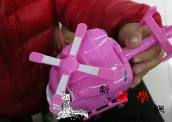 男孩偏爱粉色是性取向有问题?_粉色-担心-性取向-妈妈-