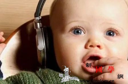 怎样对5-6月宝宝进行听的能力以及听觉训练？_声源-婴儿-声音-训练-
