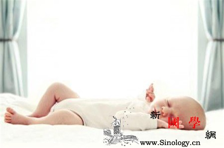 宝宝黄疸晒太阳怎样晒晒多久_日光-黄疸-照射-晒太阳-