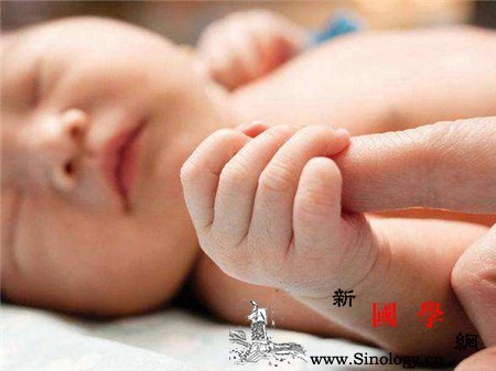 母乳喂养会肠绞痛吗宝宝肠绞痛妈妈饮食要注意_绞痛-喂奶-母乳喂养-婴儿-
