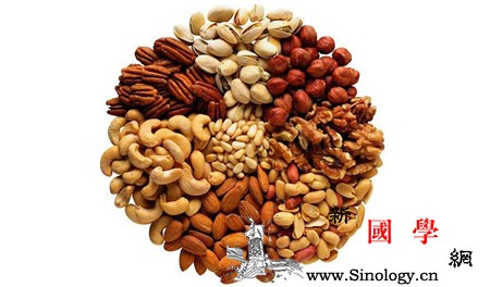 乳房胀痛吃什么食物好5种食物帮你远离疼痛_帮你-坚果-吃什么-乳房-孕前饮食