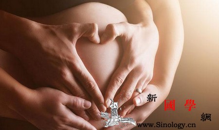 孕期为什么会发生腹痛现象？孕期常见的腹痛问题_腹痛-卵巢-孕期-胎儿-