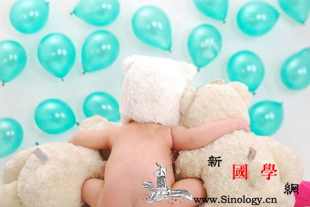 出生1个月内的婴儿如何进行教育?_刺激-声音-宝宝-孩子-