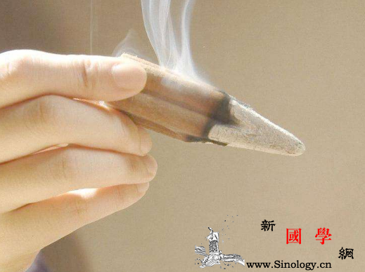 三伏天艾灸后打屁是排毒吗_艾灸-会有-伏天-邪气-