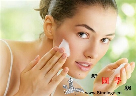 产后怎样保养脸这些方法较温和_海盐-美白-产后-温和-