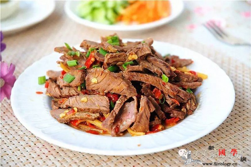 炎炎夏日它和啤酒最配——香辣牛肉_葱花-牛肉-稍微-姜丝-