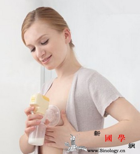 手动“挤奶”保护我们的乳腺宝妈必看！_挤奶-乳头-拇指-乳房-