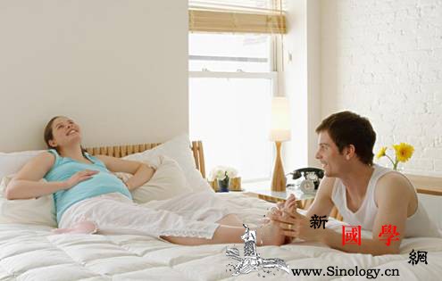 孕期水肿怎么办？要如何缓解？_水肿-孕期-脚踝-准妈妈-