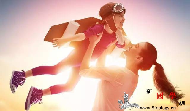 听说生完孩子后女人衰老会变快？_卵泡-雌激素-卵巢-生孩子-