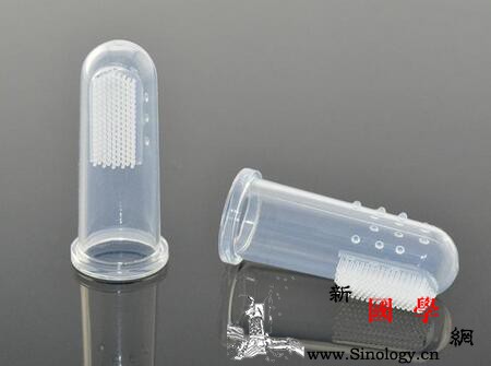 宝宝使用手指牙刷要注意什么？你真的知道吗_牙刷-手指-原因-妈妈-