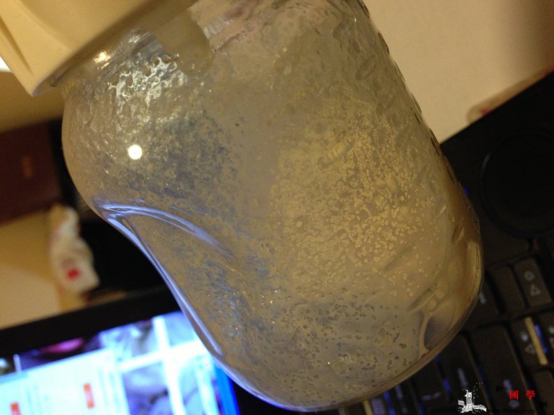 奶粉挂壁好还是不挂壁好奶粉挂壁是怎么回事_白点-速溶-烧开-较高-