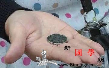 孩子每次做家务妈妈都给1块钱到了18岁竟_父母-妈妈-孩子-最好的-