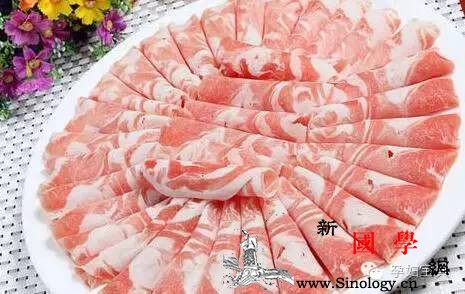 孕妈适合吃羊肉吗？有什么好处？_肉质-细嫩-胎儿-羊肉-