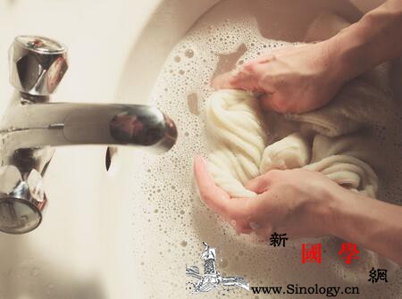 宝宝洗衣液使用方法婴儿洗衣液如何使用_瓶盖-用量-浸泡-衣物-