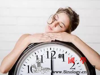 孕妈睡不着有哪些小妙招？_侧卧-睡姿-胎儿-子宫-