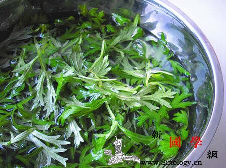 宝宝怎么用艾叶水洗澡如何用艾叶水给宝宝洗澡_澡盆-枝条-倒入-温馨提示-