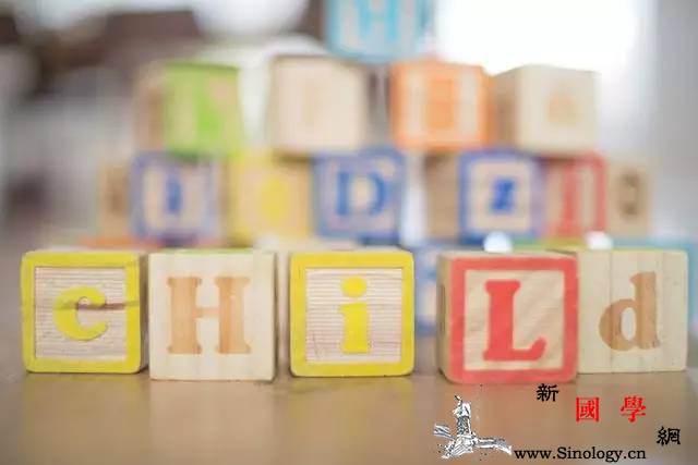 关于孩子的秩序敏感期家长并非无能为力_所有权-椅子-秩序-敏感-