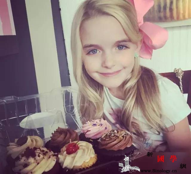 别再让孩子穿得土里土气这会影响他们的审美_审美-土里土气-孩子-孩子们-