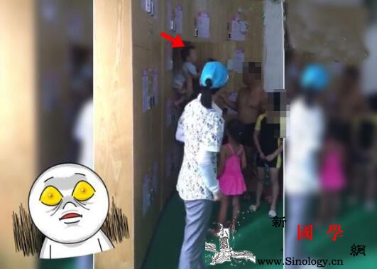 家长为图省事竟将孩子锁进了储物柜是家长熊还_柜内-进了-省事-竟将-