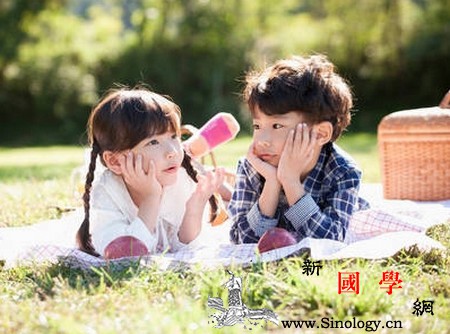 二胎家庭教育：妈妈带着大宝一起养二宝！_老二-妈妈-孩子-生二胎-