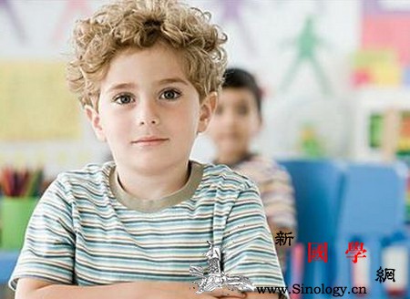 怎么样训练孩子早上有条理的准备上学？_书包-早上-流程-孩子-