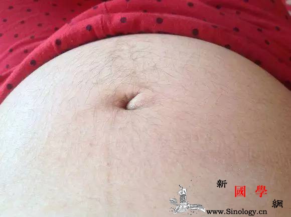 怀孕后肚皮上长很多毛是怎么回事？怀的是男孩吗_长毛-毛发-肚皮-怀孕后-