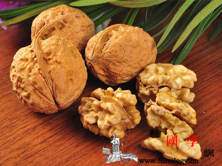 孕妇近视吃什么可以让宝宝视力好_水晶体-吃什么-视力-孕妇-