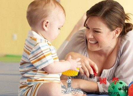 什么时候是儿童的语言发展期家长怎么做好语言_词汇量-模仿-妈妈-语言-