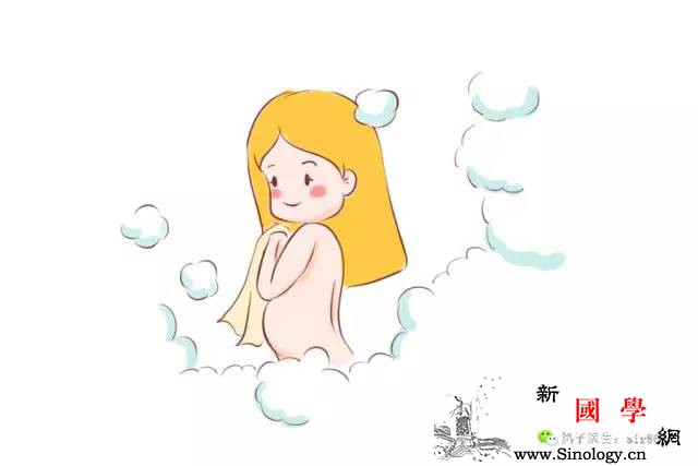 很多孕期、产后不幸都是洗澡不当导致的！_胎儿-浴室-洗澡-浴盆-