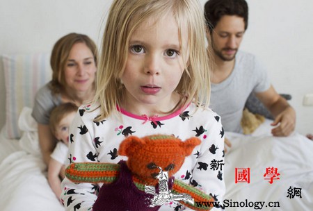 父亲对孩子的影响力远不止智力爸爸如何陪伴孩_陪伴-爸爸-父亲-男孩-